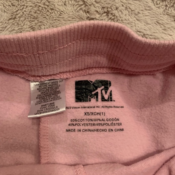 MTV Sweatshorts - Picture 3 of 3